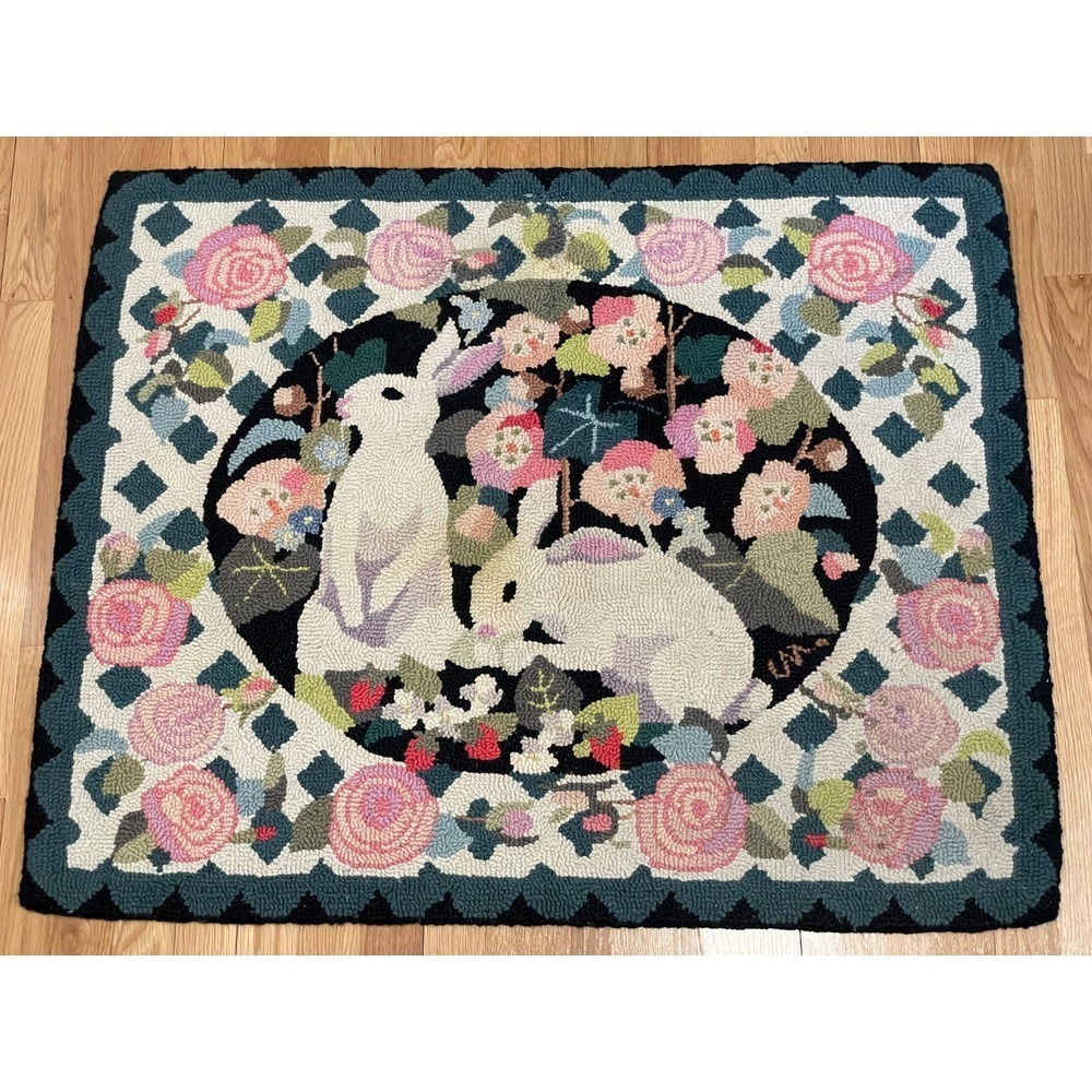 Vintage Claire Murray Bunny Rabbit Strawberry Garden Wool Rug 37 x 31 Lattice